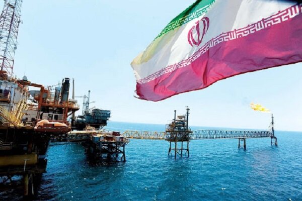 President Rouhani calls for plans to minimize crude sales